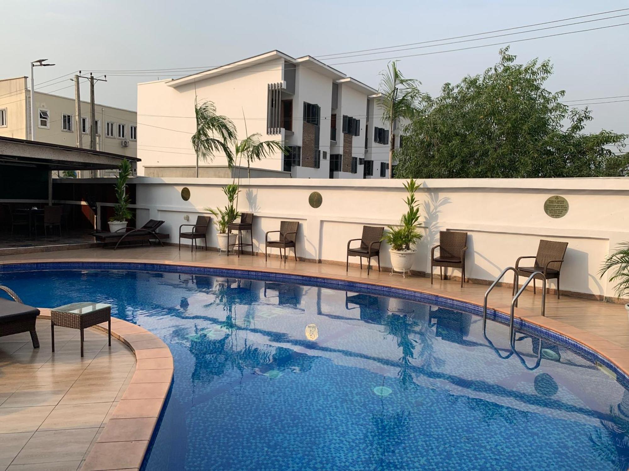Presken White House Hotel Lagos Bagian luar foto